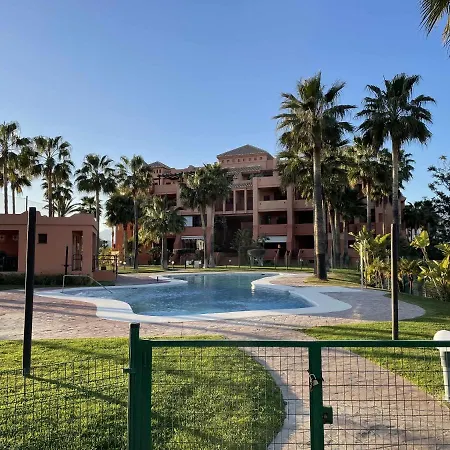 En Planta Baja Con Amplia Terraza De 64m2 Totalmente Equipa *